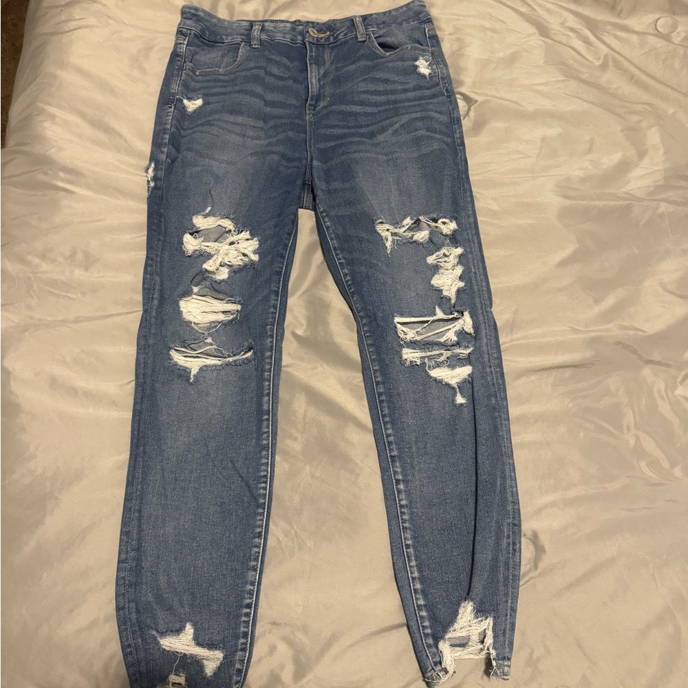 American Eagle high waisted ripped stretchy jeans size 14